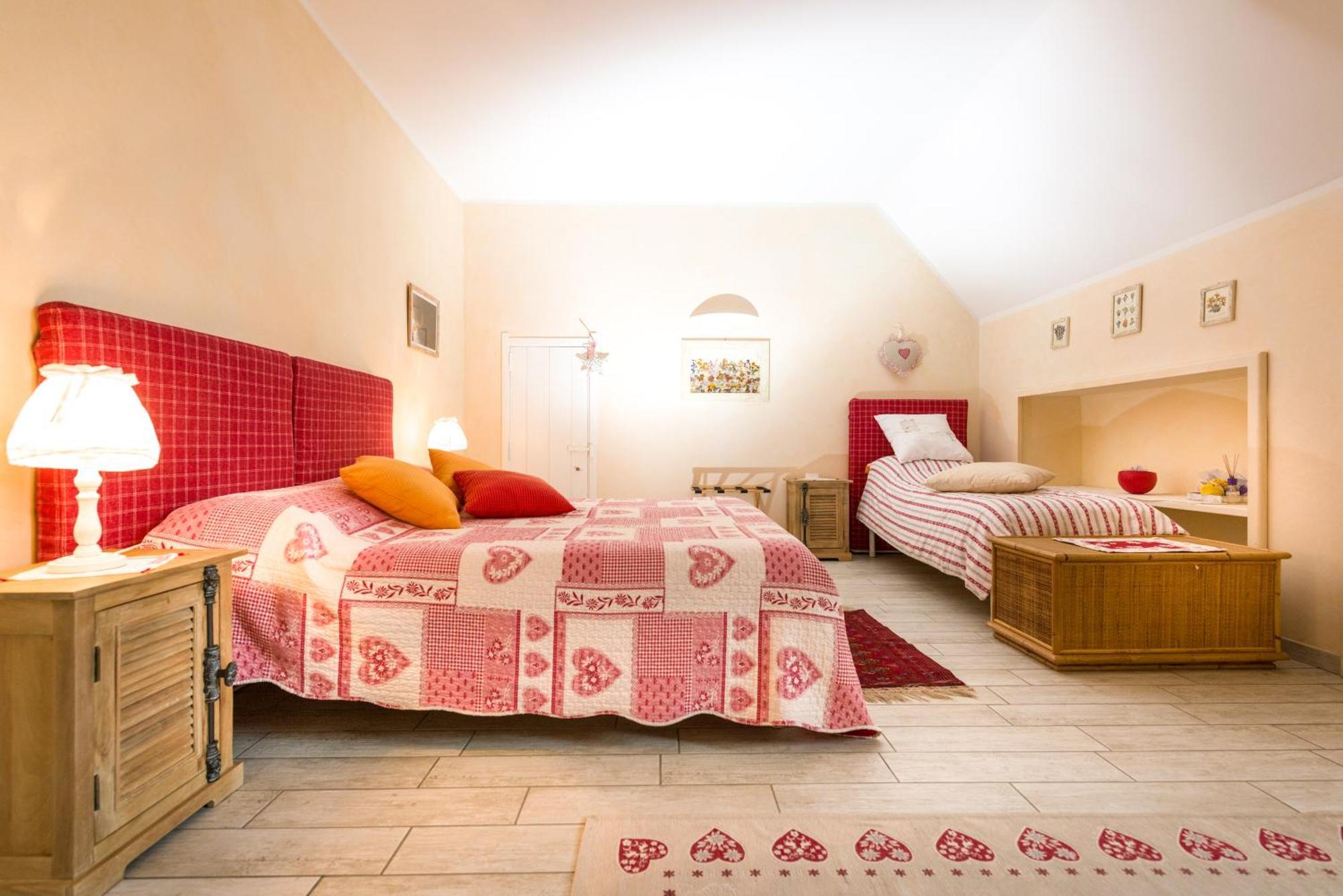 Blu Lavanda Bed & Breakfast Bed & Breakfast Luserna San Giovanni Bagian luar foto